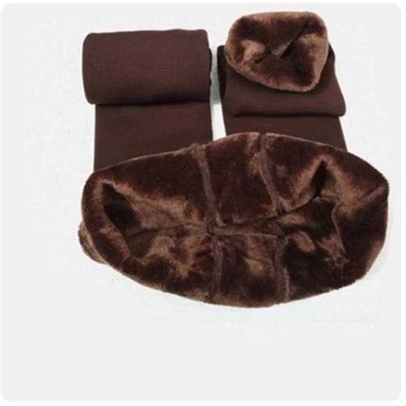 Leggings with Faux Fur Lining - Picture 2 of 11